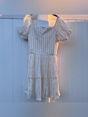 Speed Limit Women’s Ivory Gold Striped Smocked Puff Sleeve Tiered Dress Sz L